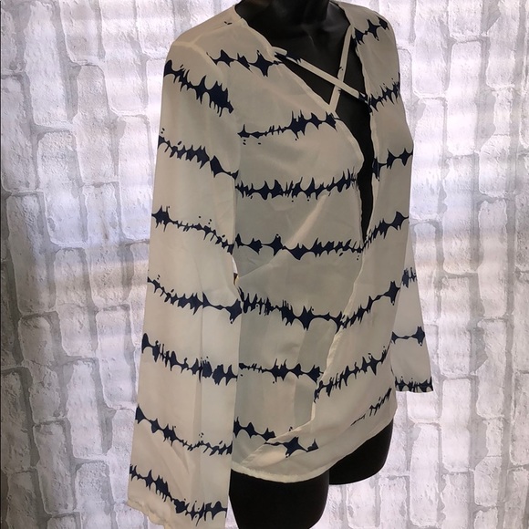 LAST ONE Cross Front Wrap Heartbeat Print Blouse - Picture 3 of 4